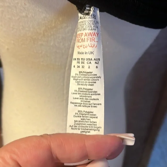 NWOT Nasty Gal Black cropped tank - Picture 6 of 6